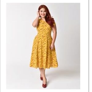 NWOT Unique Vintage mustard yellow dress 14/16